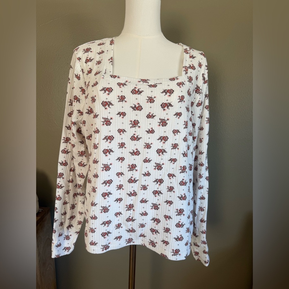 Old Navy Cream and Brown Patterned Top